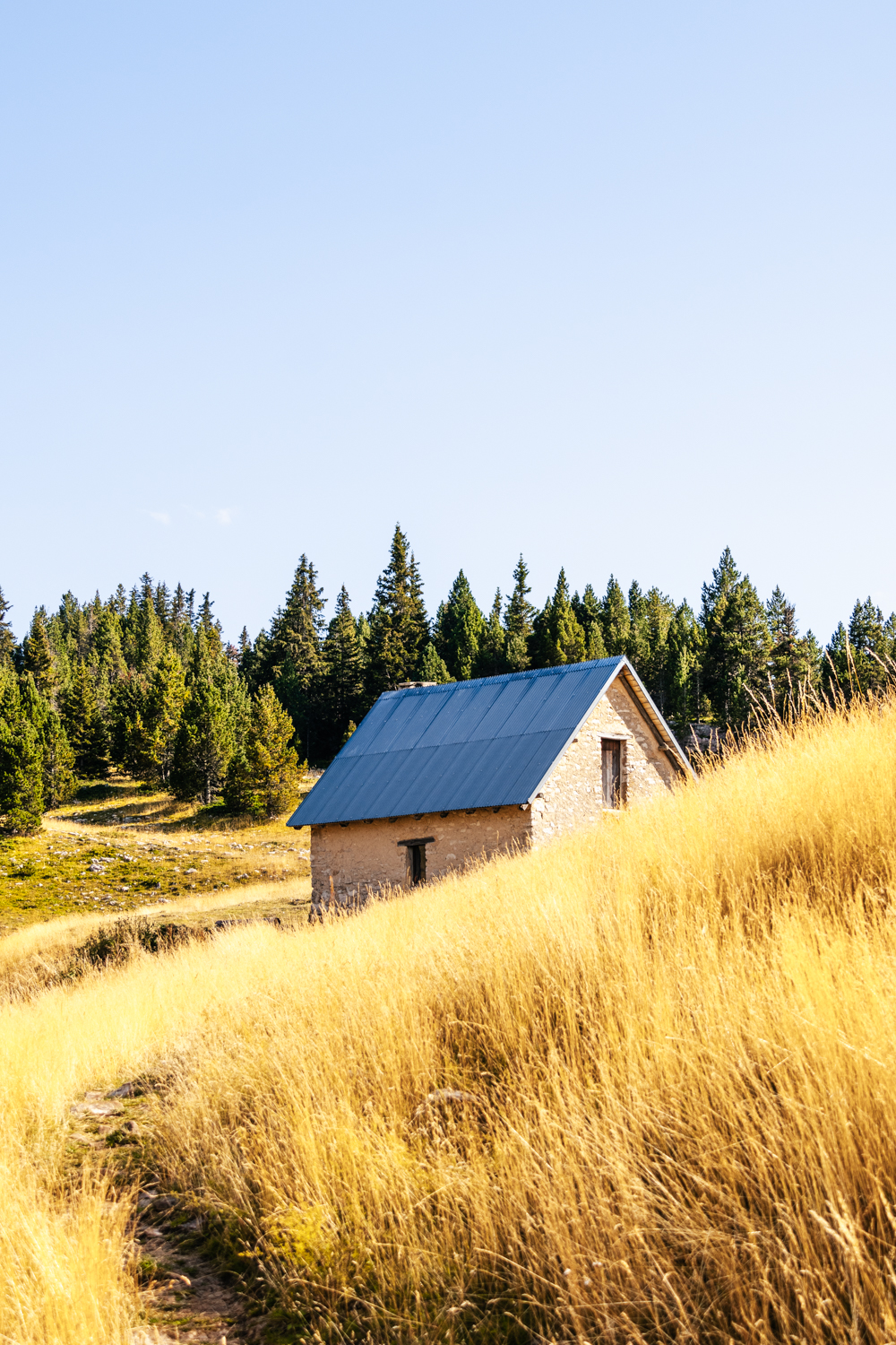 Tirage photo d'une cabane isolée dans le vercors