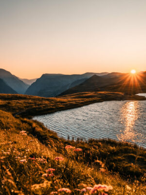 Photo du lac du Pontet au coucher de soleil