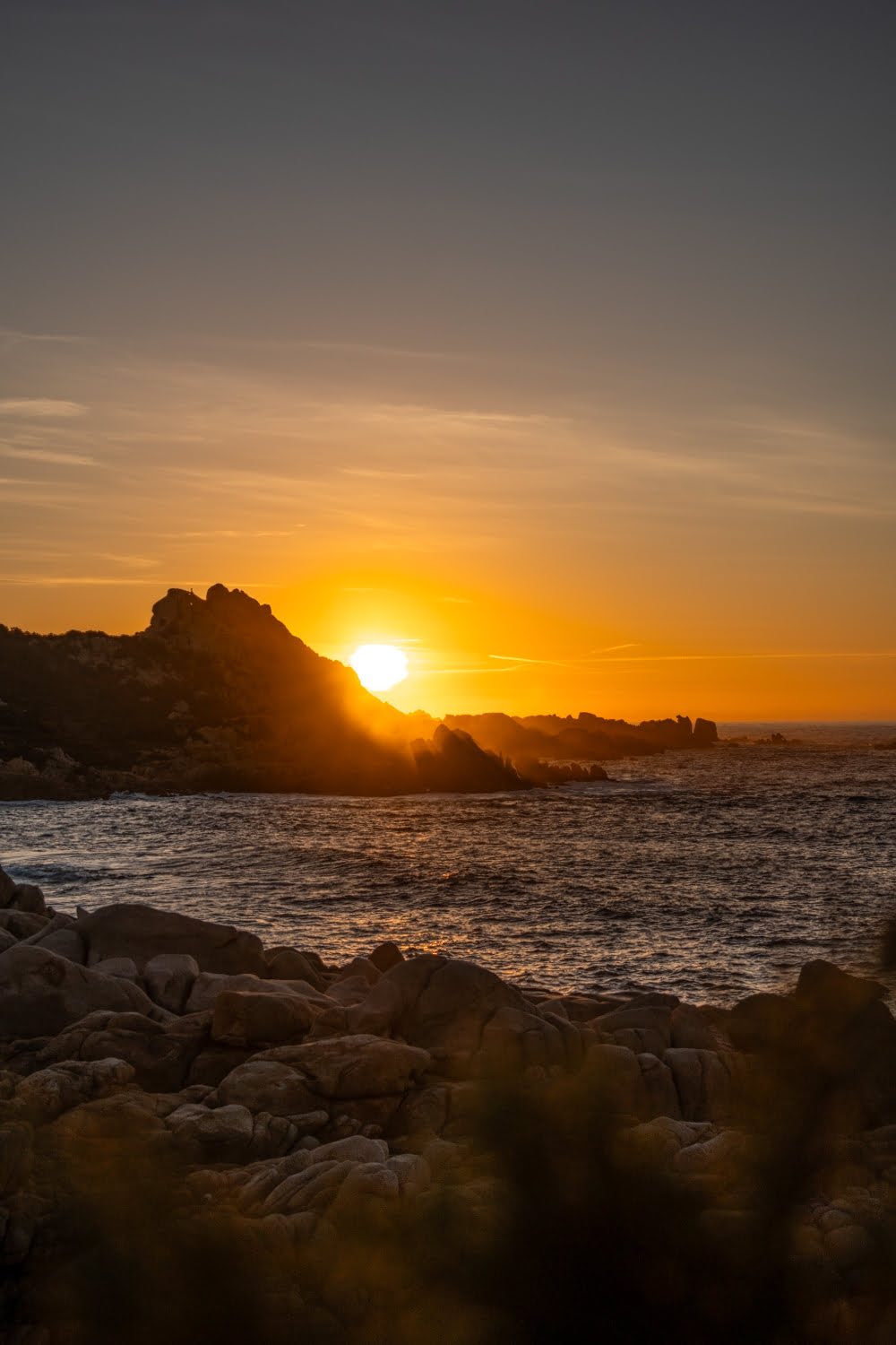 plage avec coucher de soleil