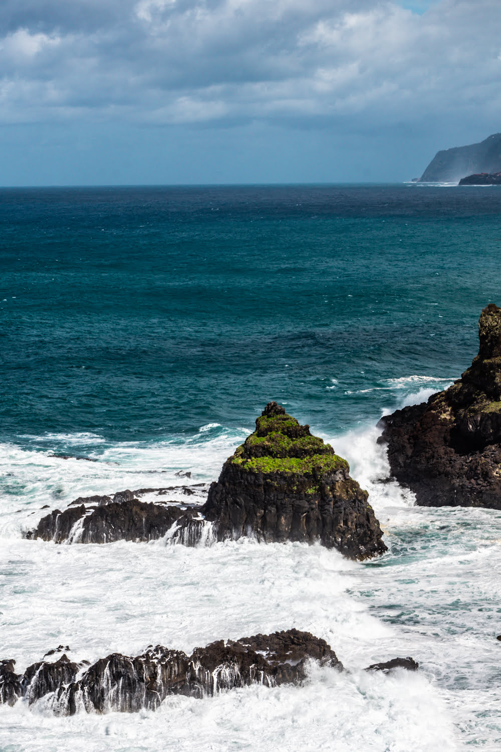 ocean avec piscines naturelles