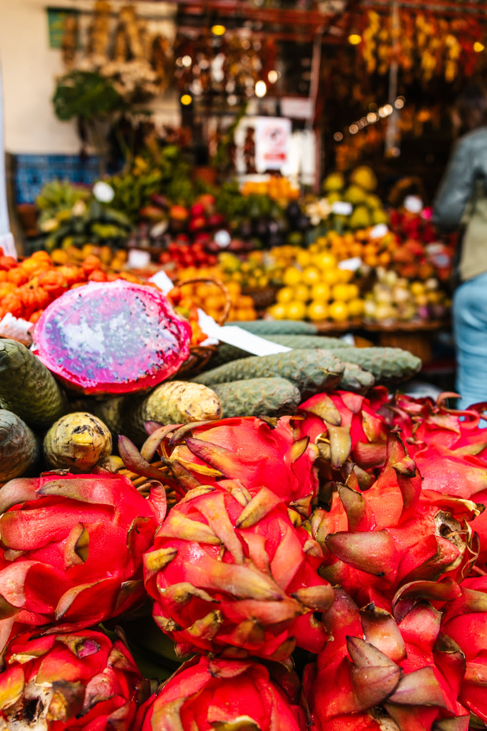 stand de fruits exotiques au marché de funchal