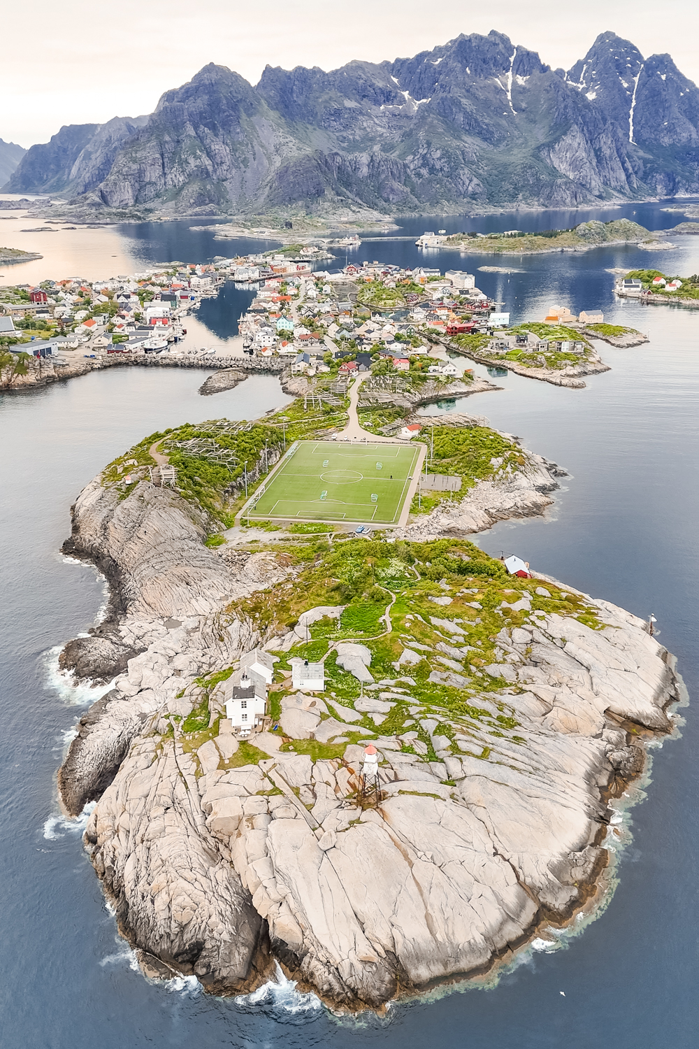 Henningsvaer vue du ciel – Image 2