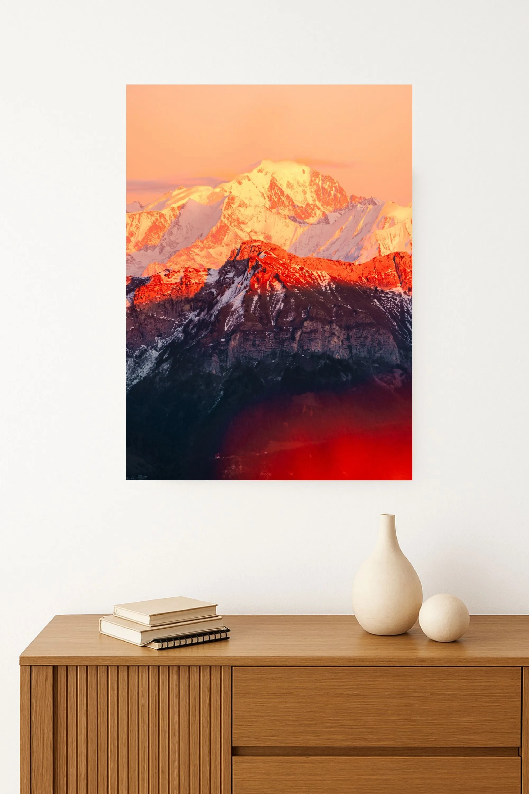 tirage photo du Mont-Blanc illuminé en rouge par les derniers rayons du soleil couchant