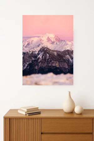 tirage photo du Mont-Blanc en hiver teinté de rose par les Format portrait