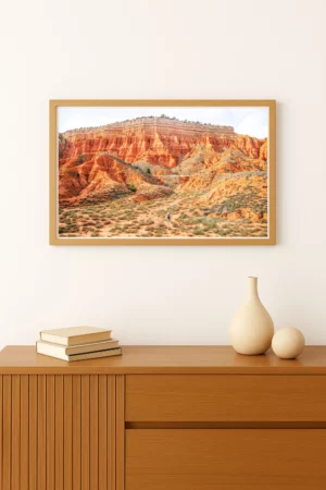 tirage photo de la Ramba de Barrachina aux couleurs rouge et orange surplombant le paysage