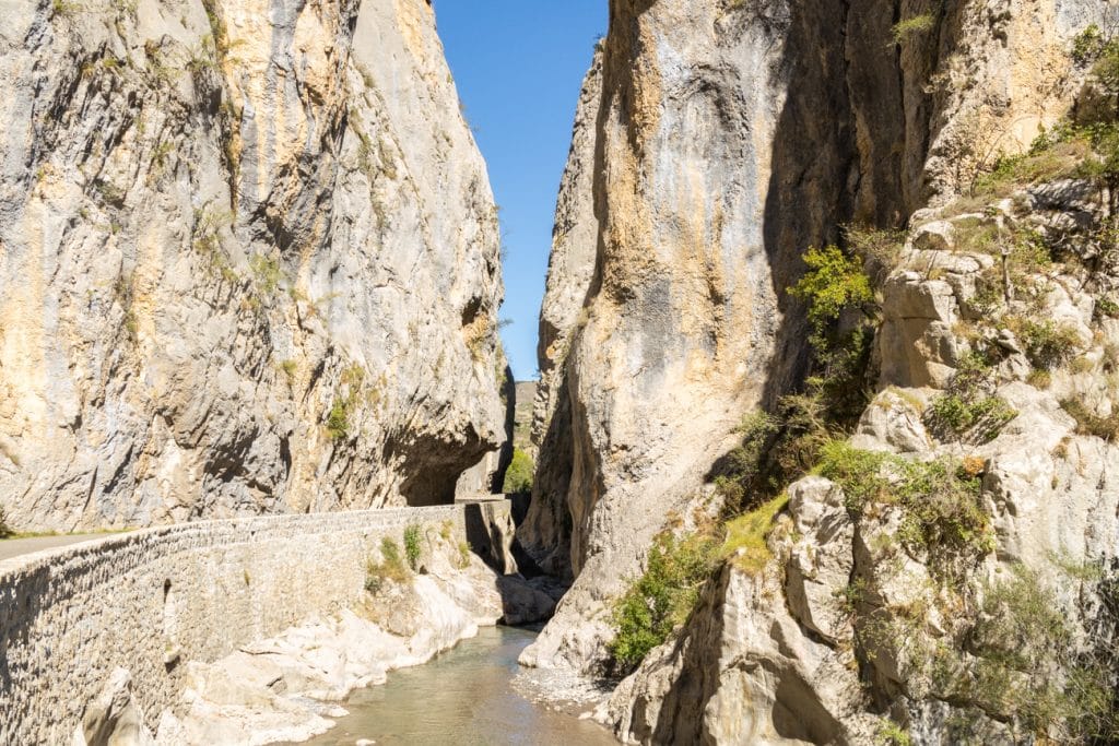 formation rocheuse d'une gorge