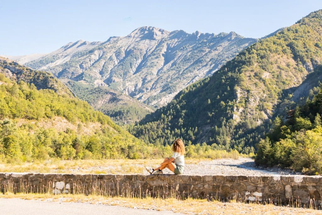 panorama de montagne dans une vallée